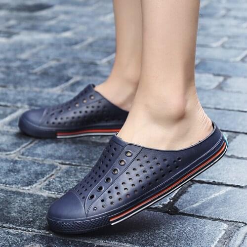 Summer Flip Flops Men Beach Slippers Outdoor Hole Shoes Casual Shoes Breathable Slides Mens Sippers Unisex Clogs zapatos hombre
