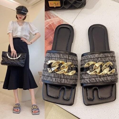 2021 Women Slippers Causal Ladies Square Toe Flat Outdoor Slides Fashion Metal Decoration Female Shoes Open Toe Beach Lady Shoes