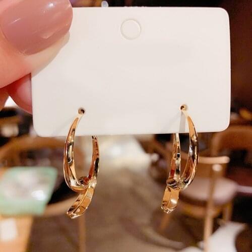 New Ladies Curved Earrings For Women Fashion Ear Accessories Fashionable Earrings Birthday Holiday Ear Jewelry Gifts 2021 Серьги