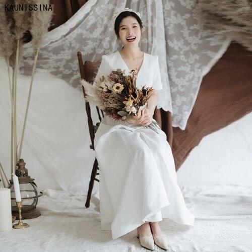 KAUNISSINA Romantic V-Neck Short Sleeve Wedding Dress A-Line Simple White Bride Gown Plus Size Vestido De Novia Bridal Robe