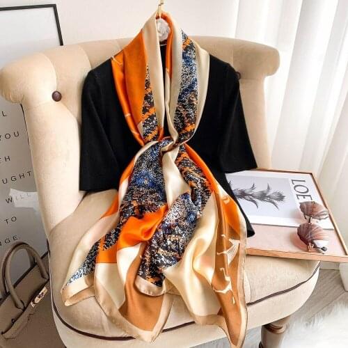 Luxury Horse Double Side Silk Scarf Designer Ladies Long Scarves Womens All-match Professional Scarf Winter Warm Neckerchief