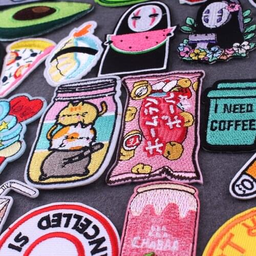 Colourful Bottle Cat Patches For Children Clothing Accessories Applique Candy Embroidery Patches Sewing Iron on Patch For Cloth