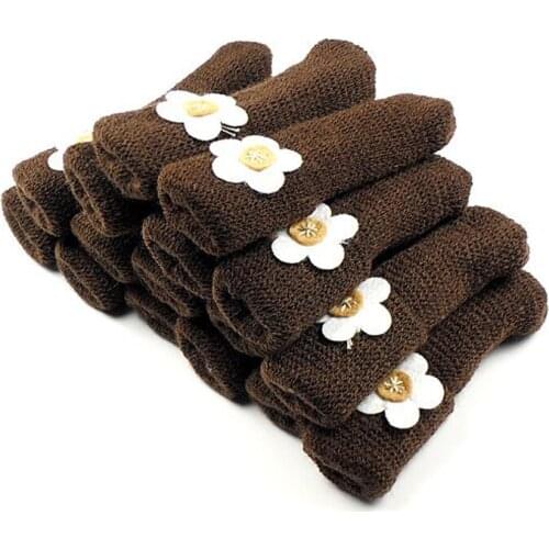 16Pcs/lot chair leg socks cloth gloves for chair Protect Floor Knit Flower Leg Sleeve Table Chair Covers chair Sock