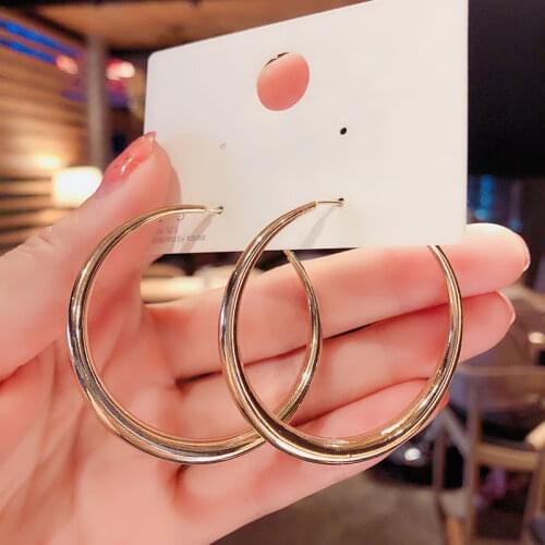 Korean exaggerated big circle earring female net red fashionable temperament geometrical ear ring joker is sweet earring