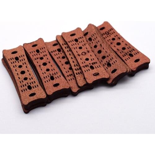 20pcs a lot catapult leather pockets slingshot leather pocket used for hunting slingshot send a Gift balloon