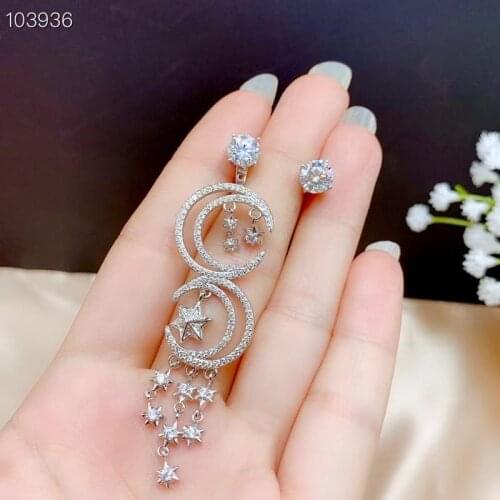 Moissanite Latest style ear studs, super popular female ear studs, flashing fire, 925 silver, not sensitive