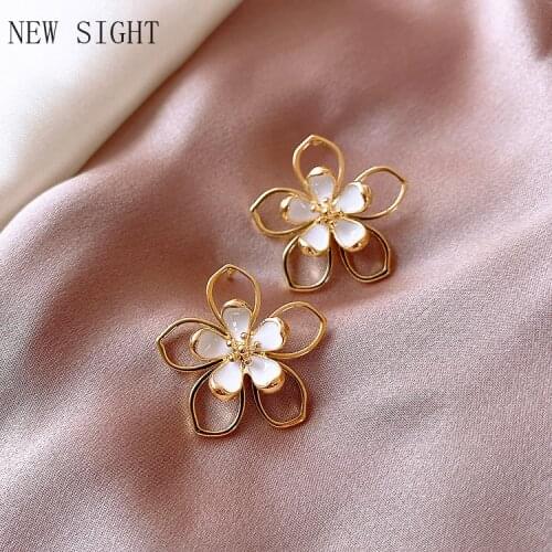 Shiny Side New Accessories Pierced Flower Stud Earrings For Women Gift Multi-layer Earrings