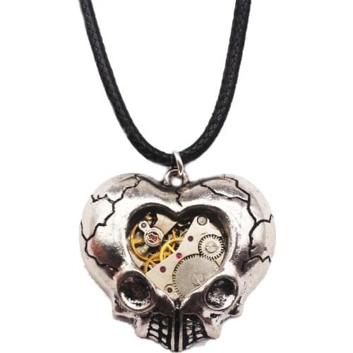 Heart Shaped Skull Mechanical Gear Pendant Necklace For Men And Women European And American Steampunk Style Fashion Jewelry