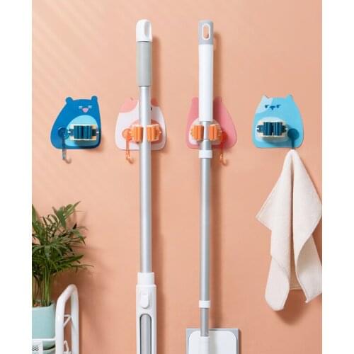 Cartoon no punch bearing strong waterproof bathroom broom storage magic self adhesive mop hook J05