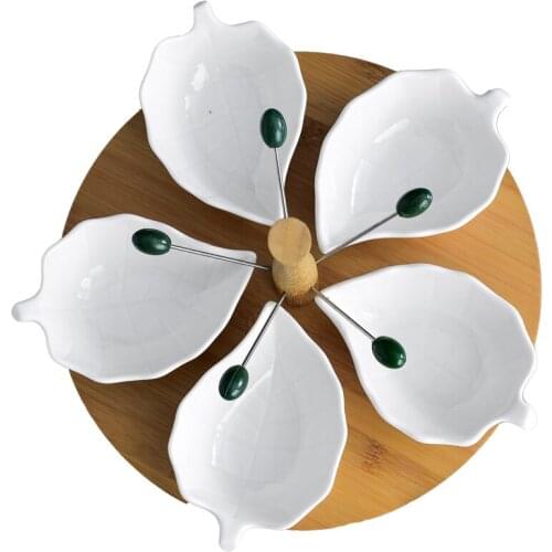 Novel Ceramic Leaf Divisible Fruit Serving Dish with Forks Decorative Porcelain Assorted Condiment Dinner Plate Bamboo Tableware