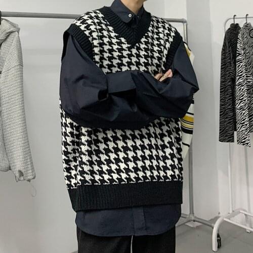 2021 Autumn Korean style retro Houndstooth grid design vest men casual loose knitting Waistcoat for men M-XL