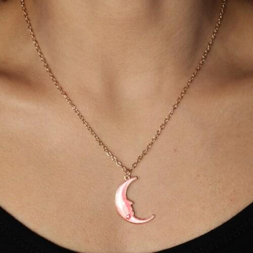 17 Style Colorful Moon Star Starfish Shell Fish Tail Pendants Necklace Women Fashion Jewelry Simple Short Necklaces Female New