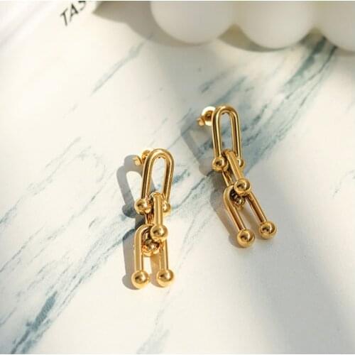 2021 Unique Design Horseshoe Buckle U-shaped Chain Titanium Steel Female Drop Earrings Women Fashion Jewelry Drop Shipping