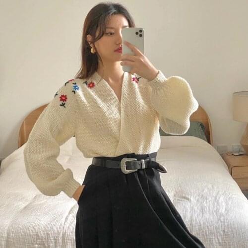 Women Sweater 2021 Autumn Retro Hand-embroidered Three-dimensional Flower Knitted Sweater 50% Wool Cardigan