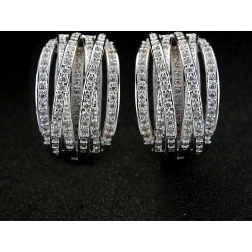 ENDELI Stud Earrings