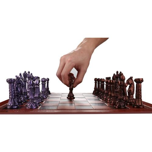 Chess Luxury Knight Solid Color Gold and Silver Roman Column Resin Table Game Educational Toy Chess Character Feature Theme