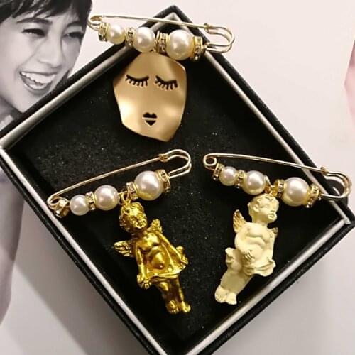 Vintage golden hero boy face brooch pins jewelry for women christmas jewelry