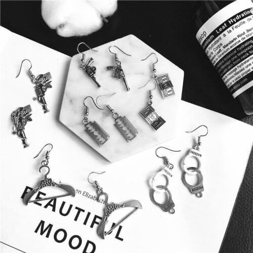 1Pair New Fashion Creativity Earrings Punk Handcuffs Blade Gun Drop Earrings For Women Simple Fashion Cool Jewelry Accessories
