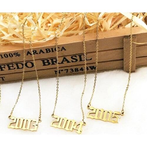 Custom Number Couple Necklaces Old English Birth Year Kids Pendant Personalized/Nameplated/Gold/Silver Women/Men Chain Necklaces