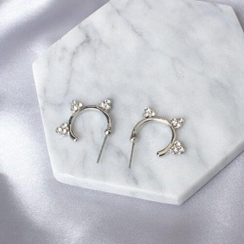 New Product Launch 2020 New Fashion Jewelry Earrings Gold Crystal Semi-circular Curved Earrings For Women Gifts Wholesale