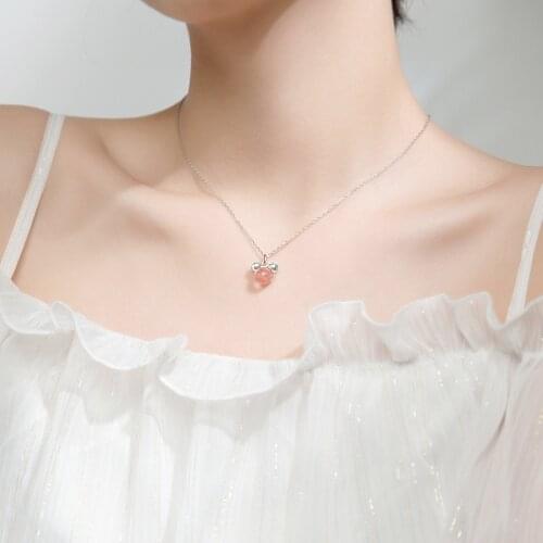 Mouse Cute Pendant Necklaces Wholesale Strawberry Crystals Anime Jewelry Charm 2021 Trendy Clavicle Chain Accessories For Women