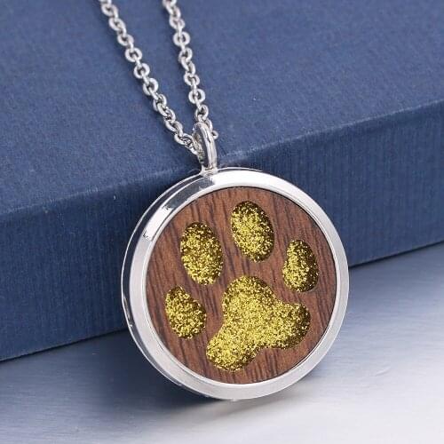1pc New Fashion Perfume Locket Wooden Animal Dog Paw Pendant Jewelry Aroma Fragrance Essential Oil Diffuser Locket Necklace