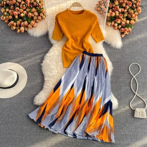 Joinyouth Summer Femme Roupas Fashion Two Piece Sets O-neck Short Sleeve Knit Tops Print Pleated Skirts Outfits Women Suits