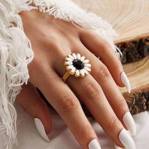 Metal Sunflower Ring Simple Retro Ring Knuckle Ring For Woman Exquisite Jewelry Gift Bijoux