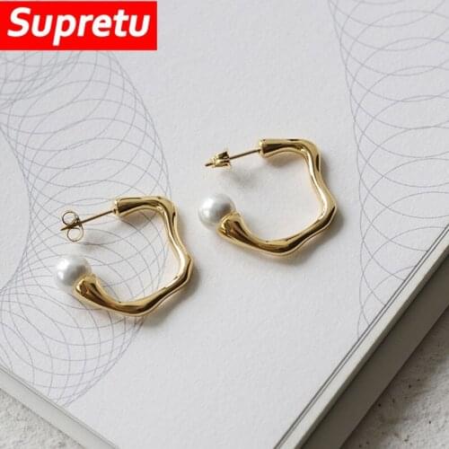 Supretu Pearl Earrings