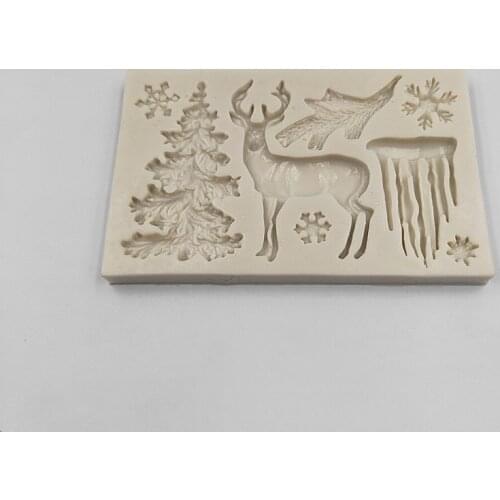 Christmas Tree Elk Snowflake Shape Silicone Mold for Handmade Cake Decoration Chocolate Fondant Candle Mould Baking Tools