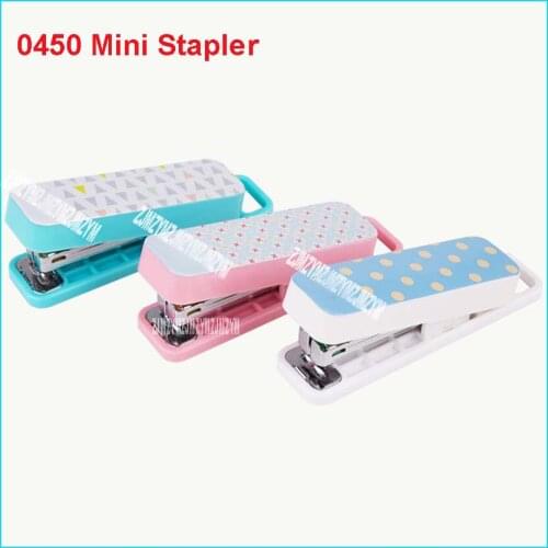 12PCS Mini Cute Plastic Stapler With Multicolored Paper Clips For Kids Gift School Supplies 0450 Size 8 *2.1 *1.5CM Mini Stapler