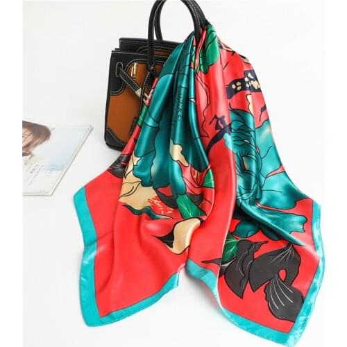 Luxury Woman Scarves For Neck Vintage Flowers Print 2021 Fashion Neckerchief Female Beach Bandana Accessories Girl Spring Summer