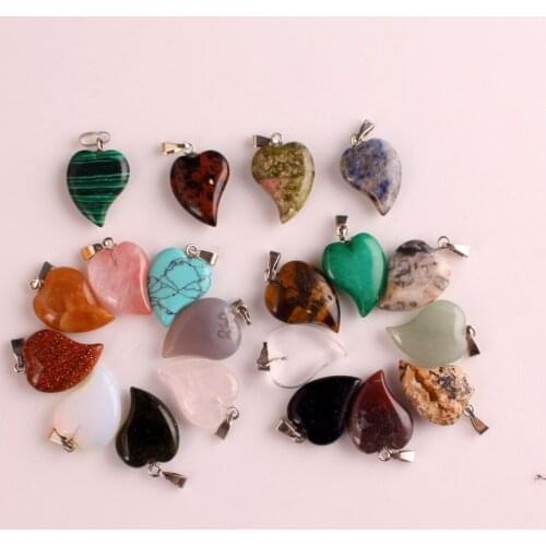 12pcs Love Heart Crystal Necklace Pendants Natural Stone Free Shipping Pendant Chakra Pendulum 20*15mm For DIY Jewelry Making