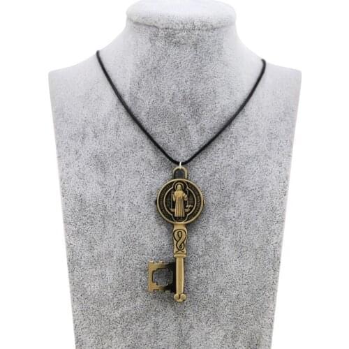 Cross key Christ Pendant Necklace Women Gold Silver Color Metal Crucifix Jesus Men Necklace Prayer Christian Jewelry Gifts