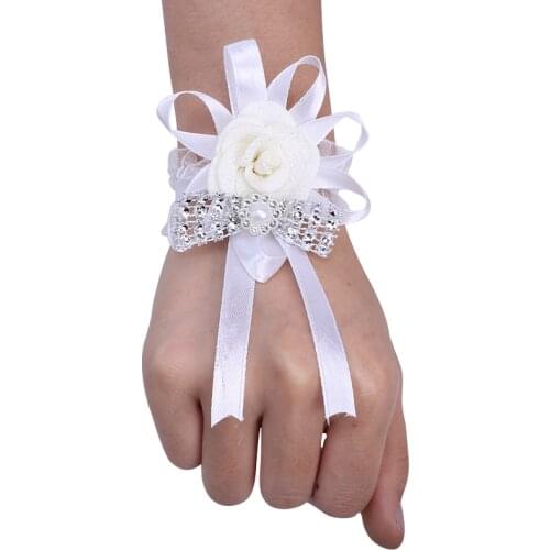 Bride and Bridesmaid Wrist Corsage Cream Color Pearl Rhinestone Fabric Flower Ladies Elastic Bracelet Party Wedding Props SW054