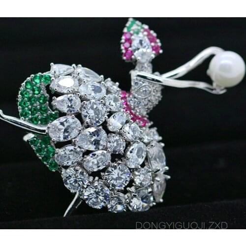 45x56mm mountain crystal Silver plated CZ micro dancer With White Pearl brooch
