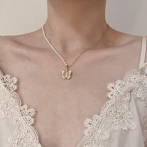 Huge Bud New Freshwater Pearl Chain Necklace for Women Butterfly Pendant Charm Weeding Accessories Fashion Jewelry Collier Gifts