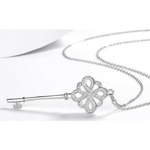 Classic Ping An China Knot Key Pendant Fashion Girl Silver Plated CZ AAA Zirconia Sweater Chain Charm Lady Birthday Gift Jewelry