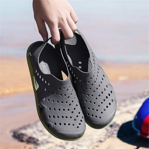 Comfortable Mens Sandals Slip On Crocus Garden Clogs Pool Beach Water Shoes For Men Casual Work Medical Shoes