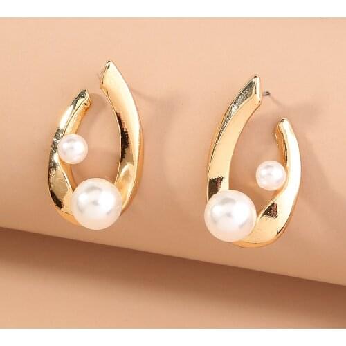 New Arrival U Shape Pearl Stud Earrings for Women Fashion Gold Alloy Earrings Ear Jewelry
