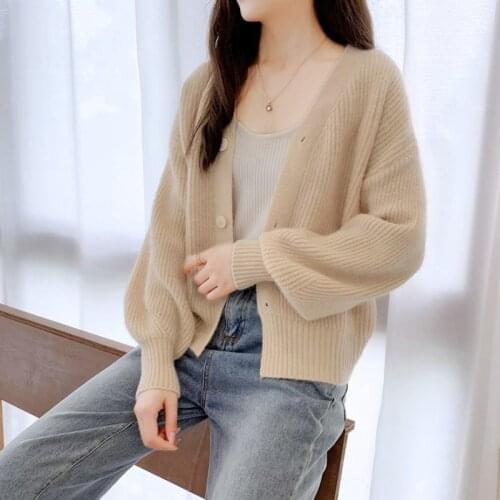 Sweater jacket women loose short 2021 fashion new spring and autumn all-match Korean knitted cardigan western casual top