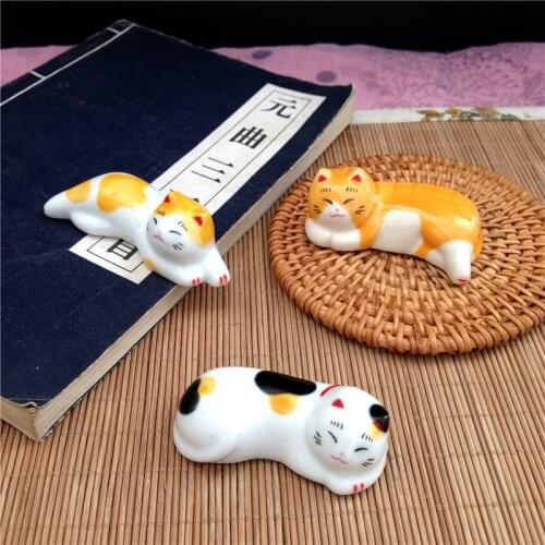 1PC Creative Small Lazy Cat Ornaments Ceramic Chopsticks Holder Pillow Rest Kitchen Tableware