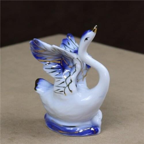 Ceramic Swan Figurine Porcelain Swan Miniature Home Art and Craft Ornament for Shelf Decoration Cupboard Furnishing Accessories