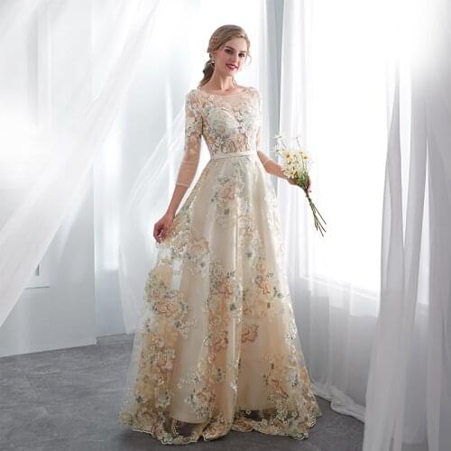 Light Champagne Prom Dresses Illusion Three Quarter Length Sleeves Vestido De 15 Ano Debutante Party Dress Scoop Neck Prom Gowns