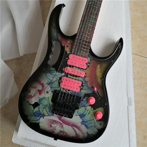 Classic Rosewood Fingerboard Six String Electric Guitar can be customized in color according to your requirement