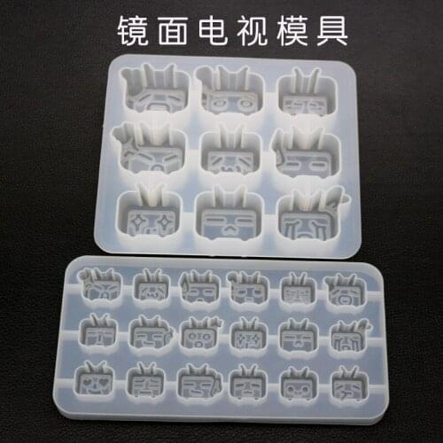 Diy adhesive mold hand mirror variety of expressions TV mold mirror sand pendant decoration