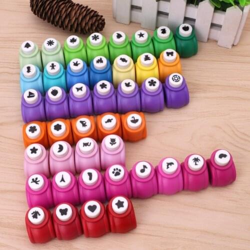 1Pc Mini Cutter Printing Paper Hand Shaper Scrapbook Tags Cards Craft DIY Hole Punch Cutter Tool Random color C26
