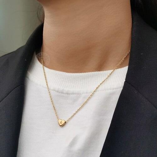 Tiny Heart Initial Letter Pendant Necklace for Women Girl Alphabet A-Z Love Choker Stainless Steel Summer Jewelry Gift KN653B