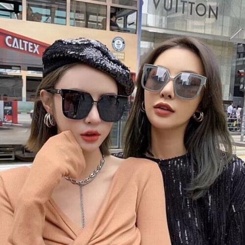 2021 NEW Fashion Brand Unisex Retro Sunglasses Men Women Gradient Eyewear Black Grey Cat Eye Sun Glasses for Male/Female UV400