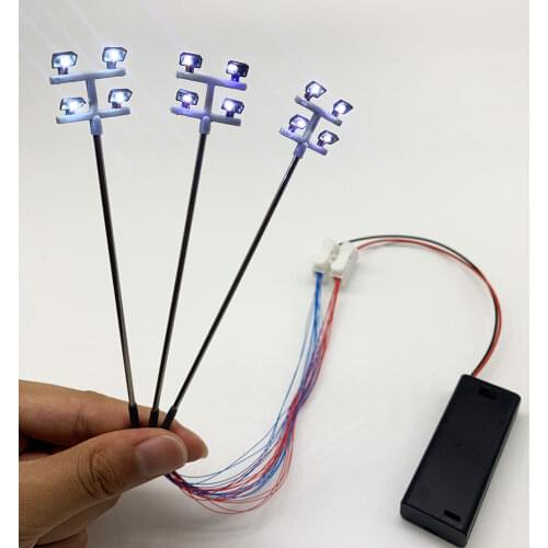 2 PCS HO Scale Model lighting tower, tower lights Model Lights Layout Lamppost Train/Garden/Playground/Stadium Overhead Lights